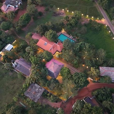 Freedom Village Dambulla Exterior photo