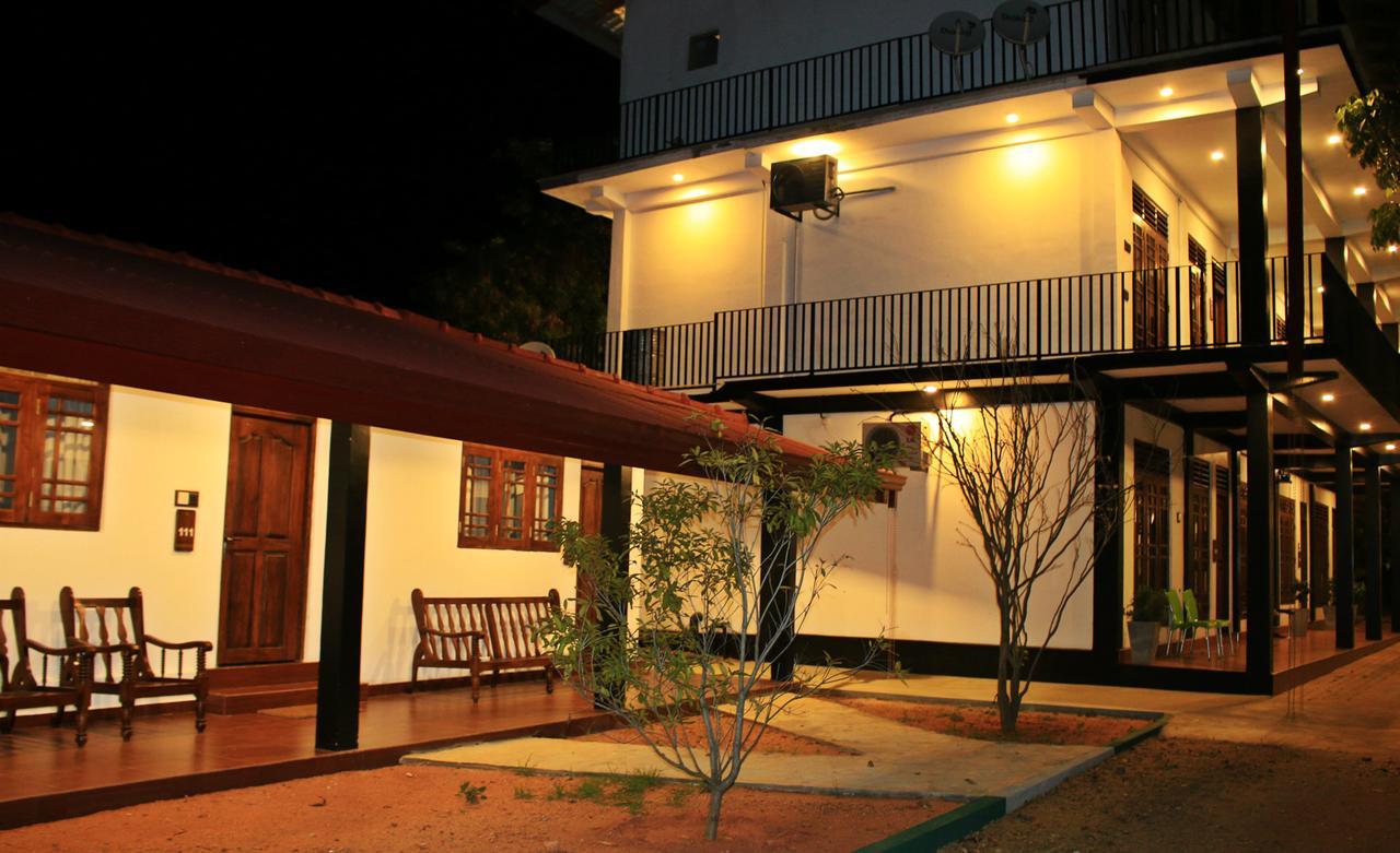 Freedom Village Dambulla Exterior photo