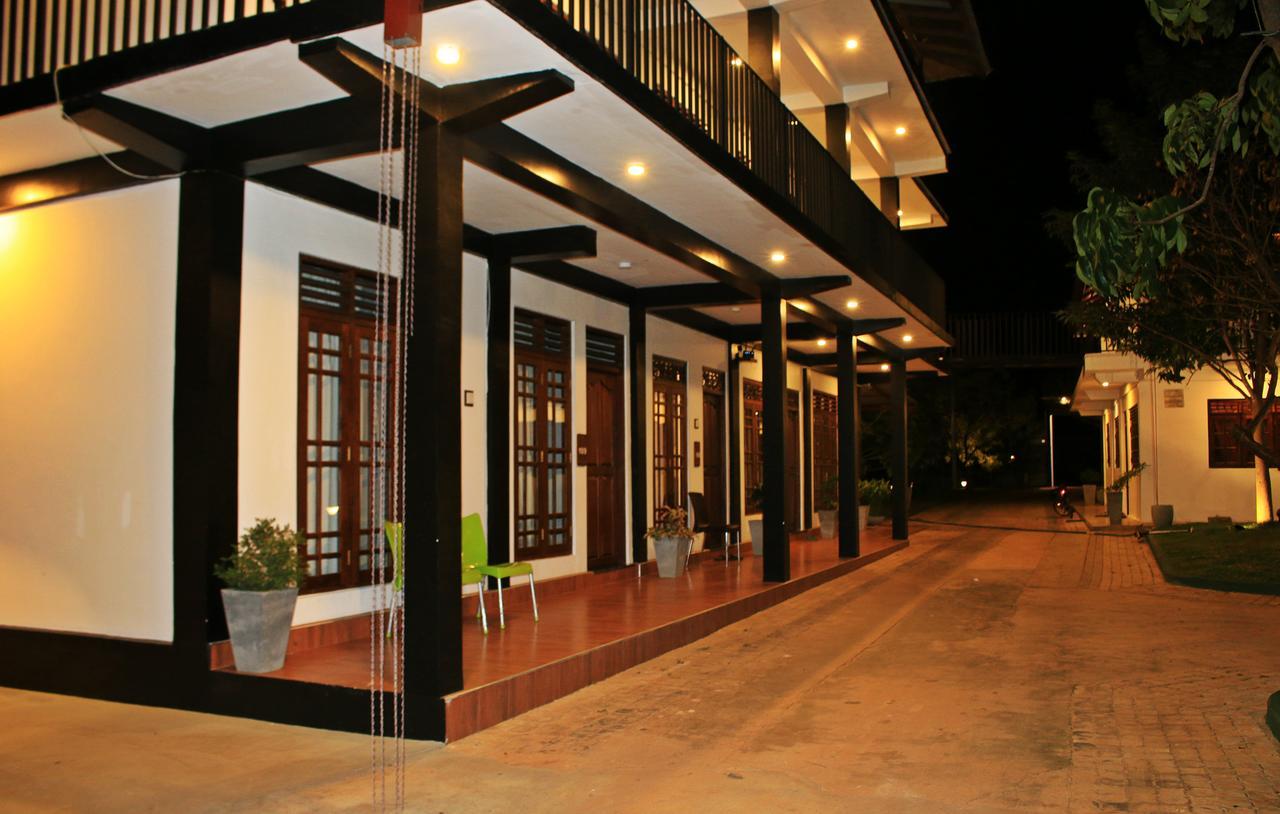 Freedom Village Dambulla Exterior photo