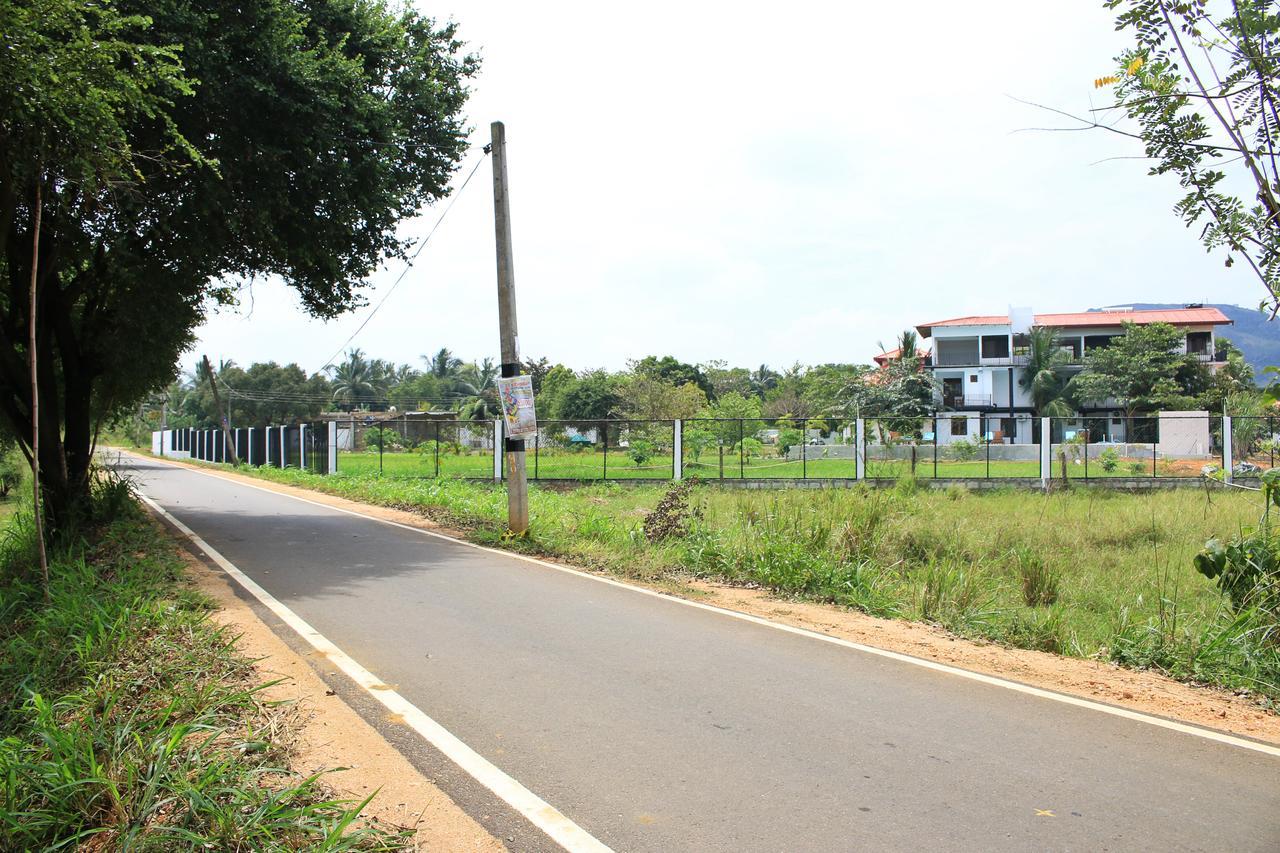 Freedom Village Dambulla Exterior photo